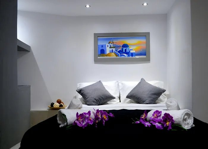 Plastiras Fira (Santorini)