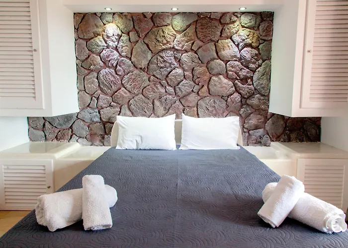 Plastiras Konukevi 4*