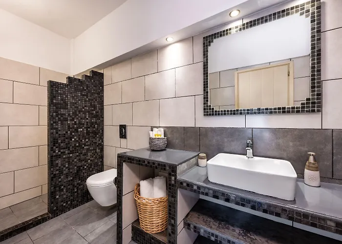 Plastiras Konukevi 4*