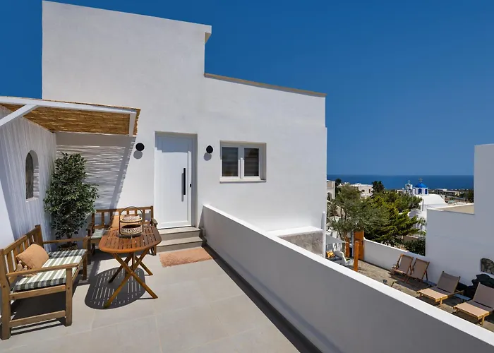 Konukevi Plastiras Fira (Santorini)