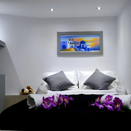 Plastiras Fira (Santorini)