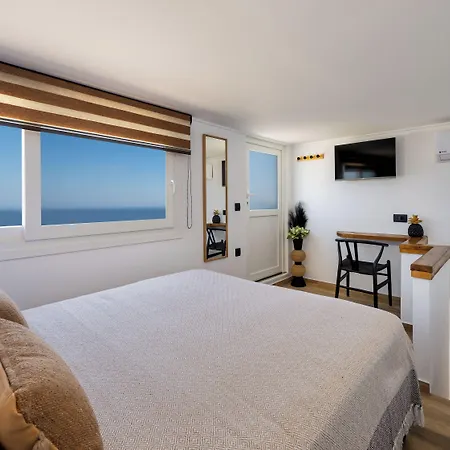 Guest house Plastiras Fira (Santorini)