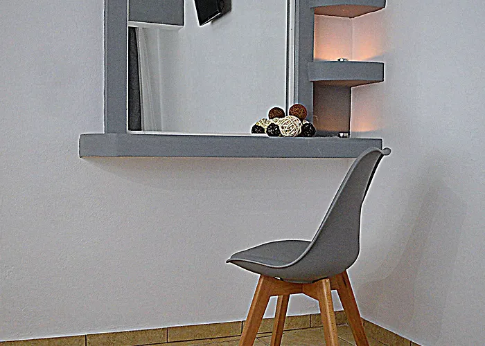 Plastiras 3* Fira (Santorini)