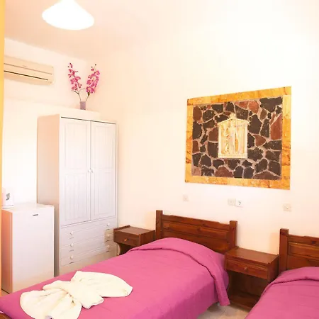 Penzion Plastiras Fira (Santorini)