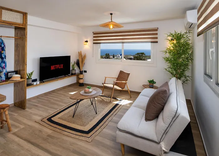 بلاستيراس رومز بيت ضيافة