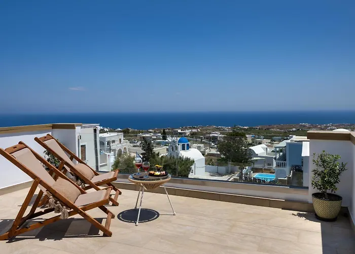 بلاستيراس رومز بيت ضيافة 4*